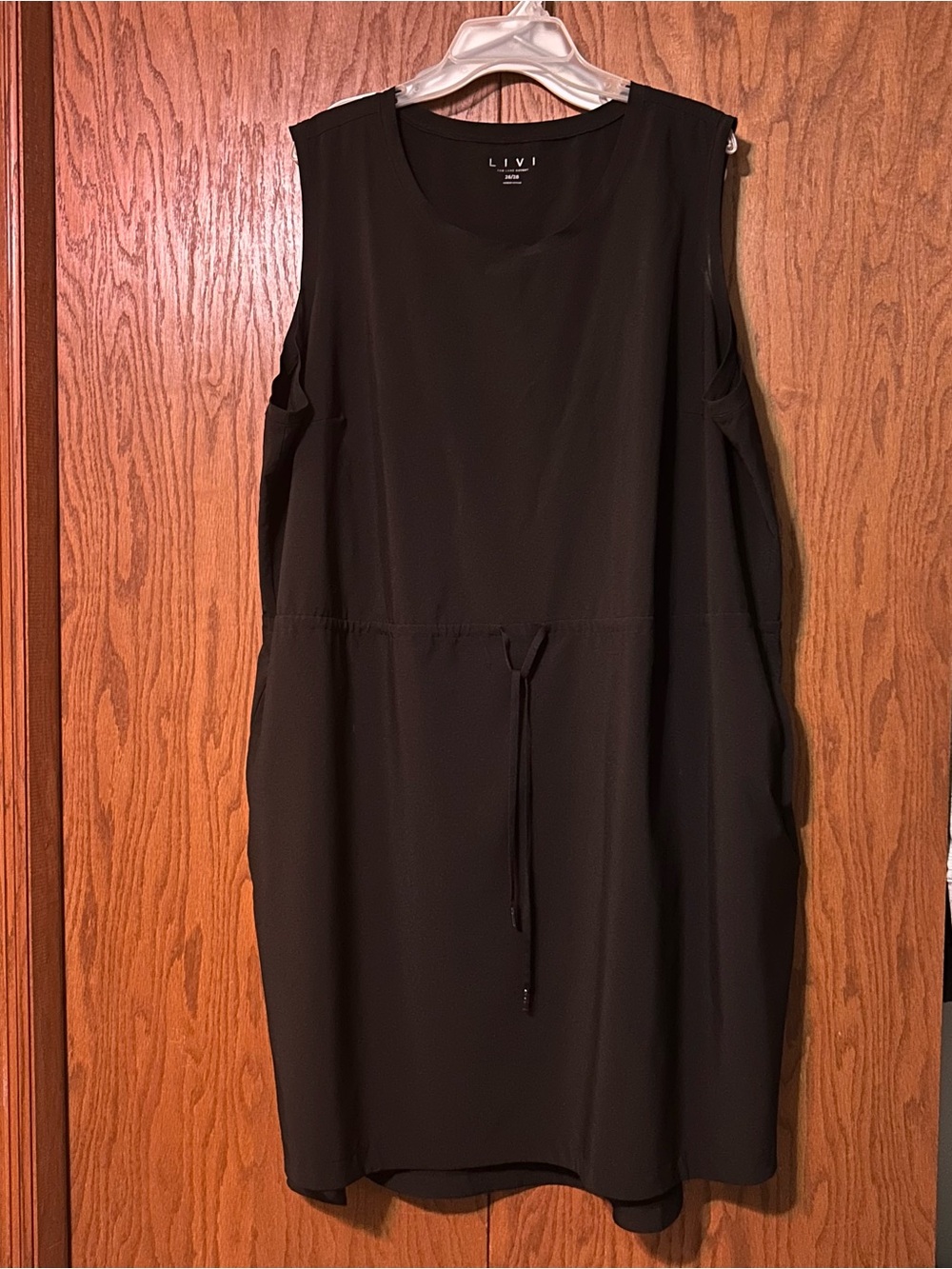 Black Sleeveless Active Dress